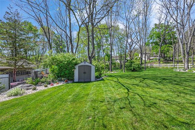 112 Michaels Run Road, Stroud Twp, PA 18360