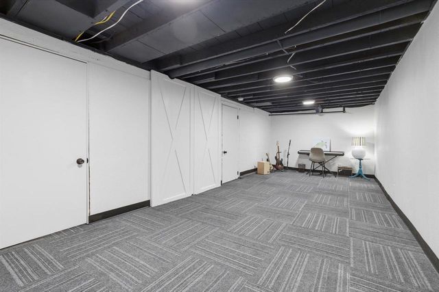 1305 E Road 1 Road, Edgerton, WI 53534