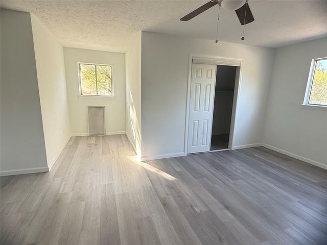 5615 Greylog Drive, Houston, TX 77048