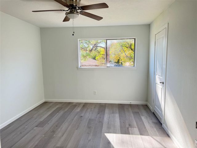 5615 Greylog Drive, Houston, TX 77048