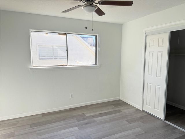 5615 Greylog Drive, Houston, TX 77048