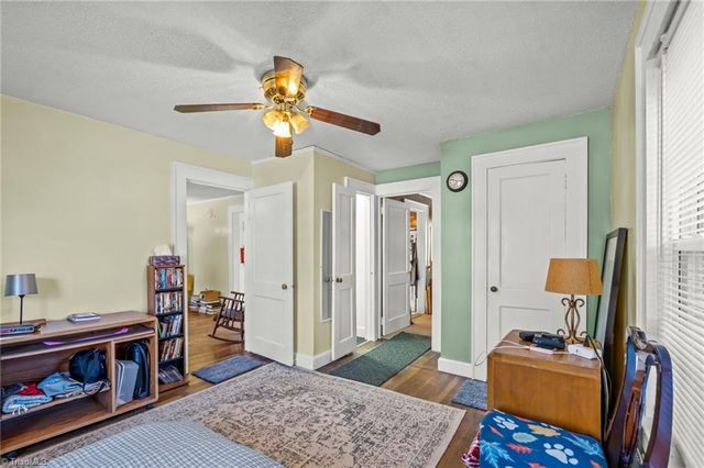 2622 Woodruff Avenue, High Point, NC 27265