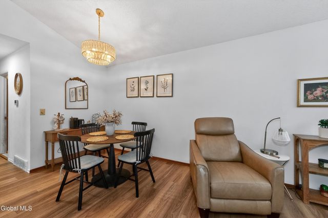 213 Grenadier Court, Halfmoon, NY 12065