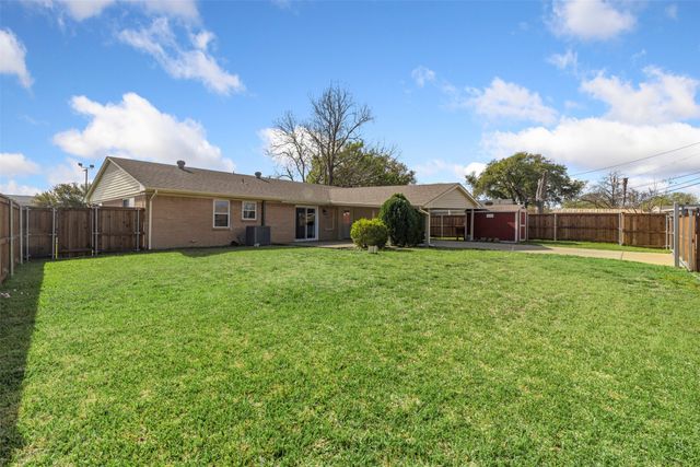 2425 Larchmont Drive, Mesquite, TX 75150