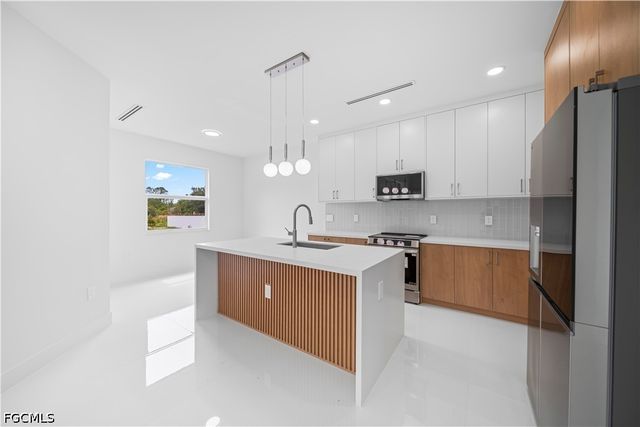 1506 Richmond AVE N, Lehigh Acres, FL 33972