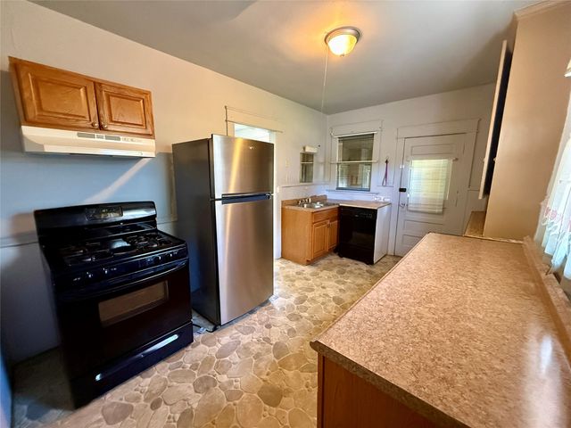 661 BRANDES Street, Erie, PA 16503