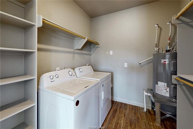 101 West 31st Street 302, Bryan, TX 77803