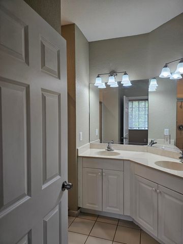 1967 FREEPORT Drive, Riviera Beach, FL 33404