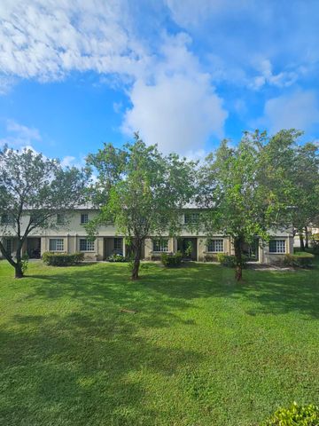 1967 FREEPORT Drive, Riviera Beach, FL 33404