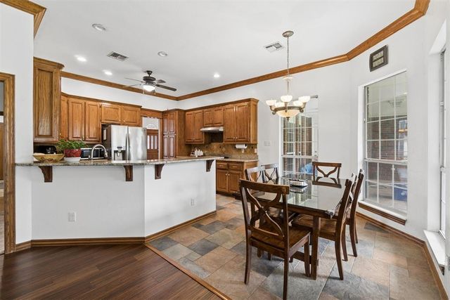 2413 Villa Lante Circle, Oklahoma City, OK 73170