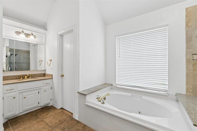 2413 Villa Lante Circle, Oklahoma City, OK 73170