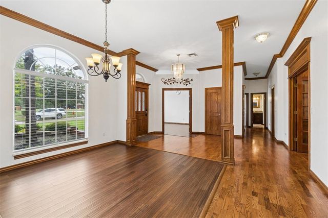 2413 Villa Lante Circle, Oklahoma City, OK 73170