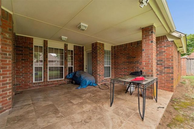 2413 Villa Lante Circle, Oklahoma City, OK 73170