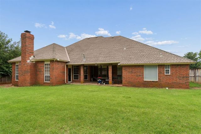 2413 Villa Lante Circle, Oklahoma City, OK 73170