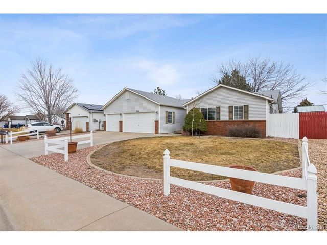 306 N 45th Avenue Ct, Greeley, CO 80634