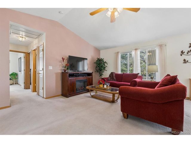 306 N 45th Avenue Ct, Greeley, CO 80634