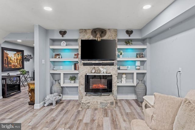 904 BLAKE DR, Mays Landing, NJ 08330