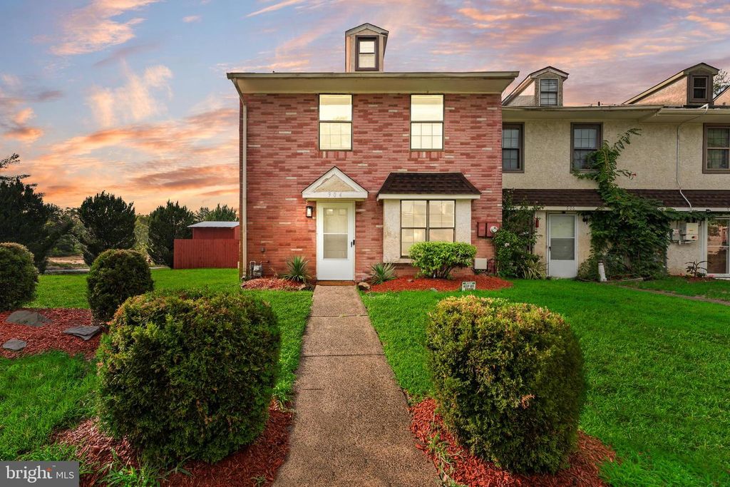 904 BLAKE DR, Mays Landing, NJ 08330