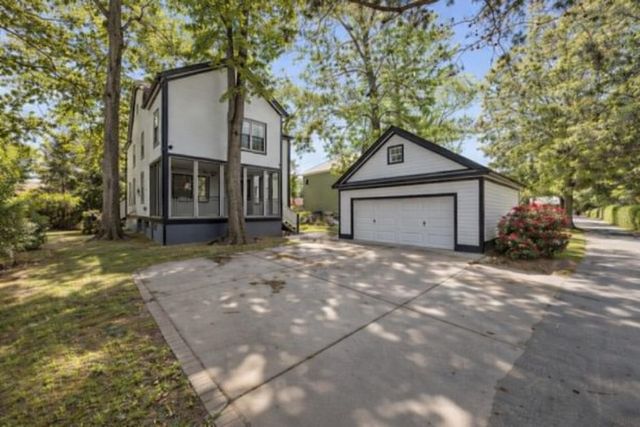 8557 Refuge Point Circle, North Charleston, SC 29420