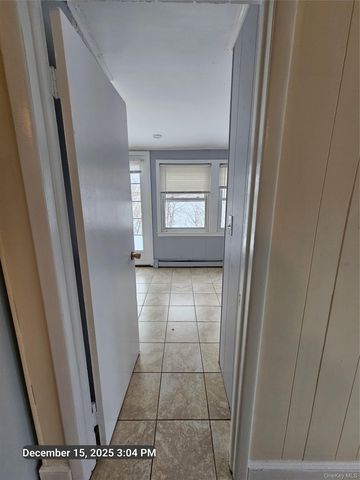 1 Beech Drive 5, Ronkonkoma, NY 11779