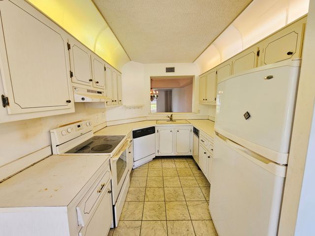 23385 Barwood Lane 1203, Boca Raton, FL 33428