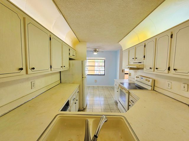 23385 Barwood Lane 1203, Boca Raton, FL 33428