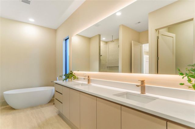 6208 WINTER GARDEN VINELAND ROAD, Windermere, FL 34786