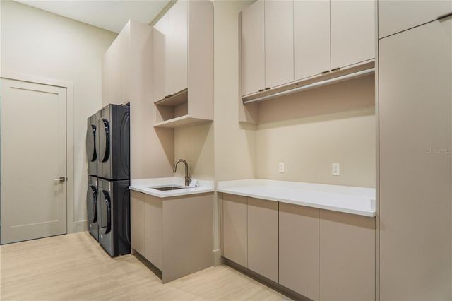 6208 WINTER GARDEN VINELAND ROAD, Windermere, FL 34786