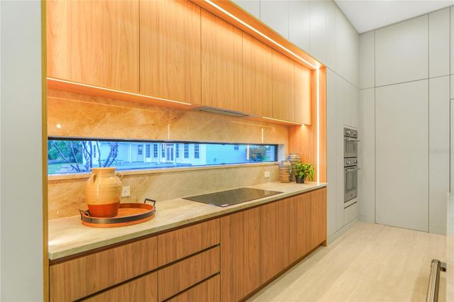 6208 WINTER GARDEN VINELAND ROAD, Windermere, FL 34786