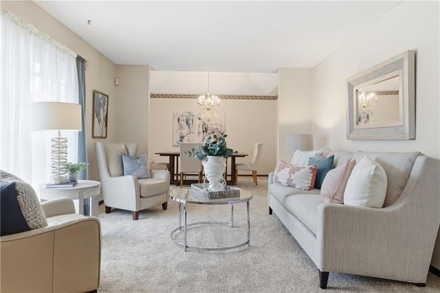 10250 Caenen Street, Lenexa, KS 66215