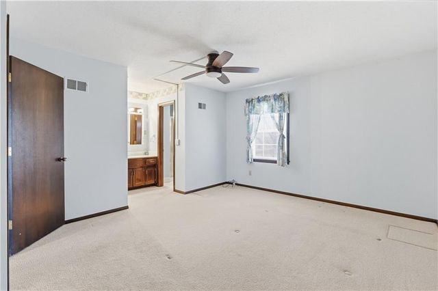 10250 Caenen Street, Lenexa, KS 66215