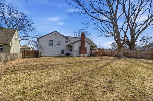 10250 Caenen Street, Lenexa, KS 66215