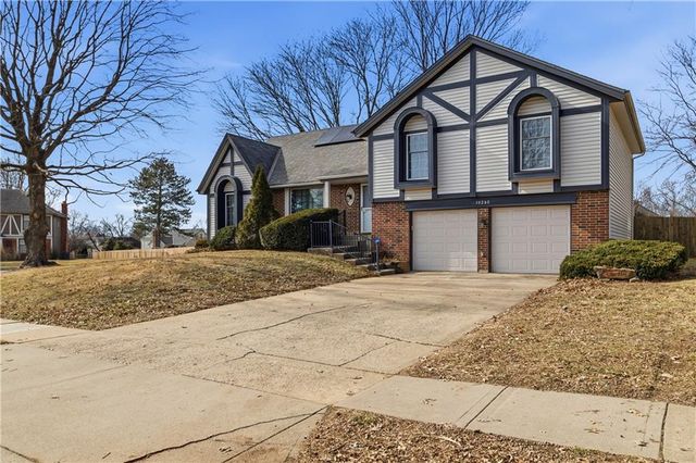 10250 Caenen Street, Lenexa, KS 66215