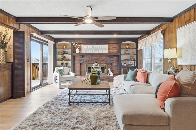 10250 Caenen Street, Lenexa, KS 66215