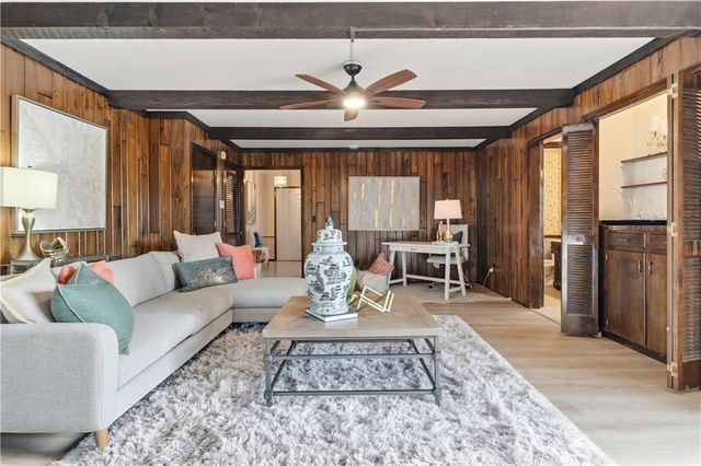 10250 Caenen Street, Lenexa, KS 66215