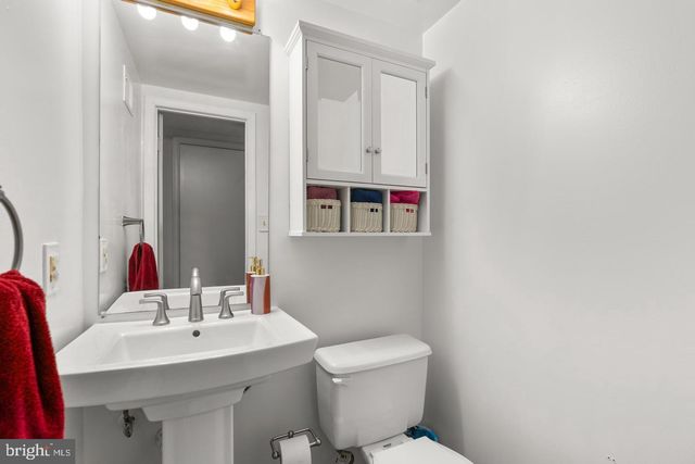 2922 STRAUSS TER, Silver Spring, MD 20904