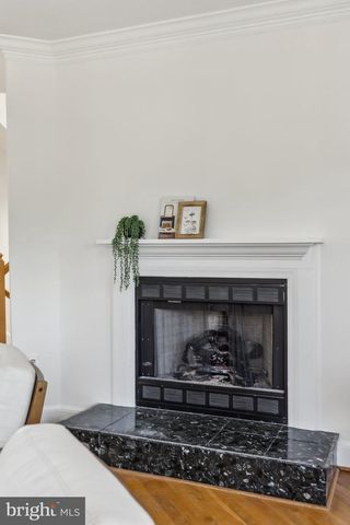 695 W GLEBE ROAD, Alexandria, VA 22305