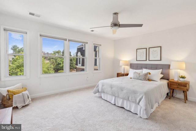 695 W GLEBE ROAD, Alexandria, VA 22305