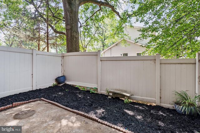 695 W GLEBE ROAD, Alexandria, VA 22305
