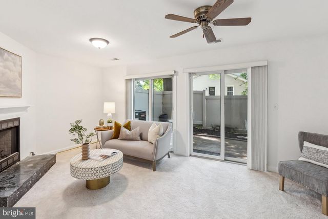 695 W GLEBE ROAD, Alexandria, VA 22305