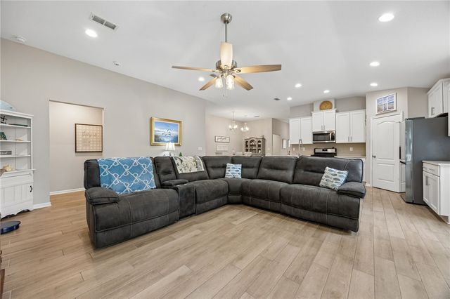 203 Chinquapin Drive, St Marys, GA 31558