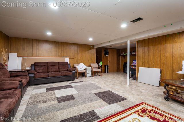 33364 Linsdale Court, Sterling Heights, MI 48310