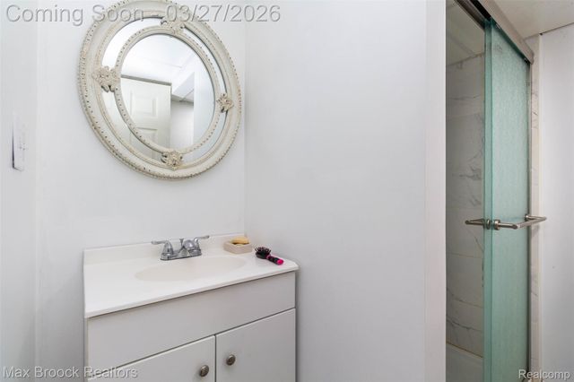 33364 Linsdale Court, Sterling Heights, MI 48310