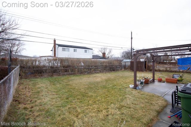 33364 Linsdale Court, Sterling Heights, MI 48310