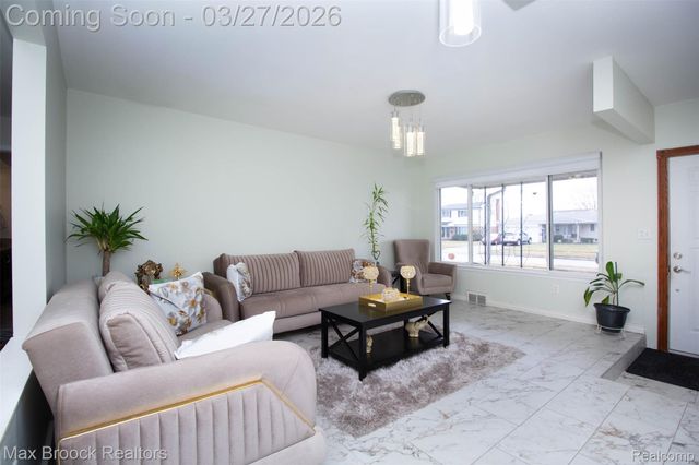 33364 Linsdale Court, Sterling Heights, MI 48310