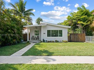 1251 Lincoln St, Hollywood, FL 33019
