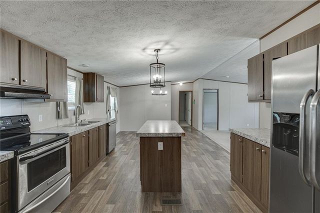 526 Silver Falls Road, Cleveland, GA 30528