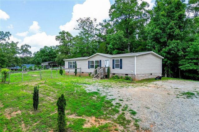 526 Silver Falls Road, Cleveland, GA 30528