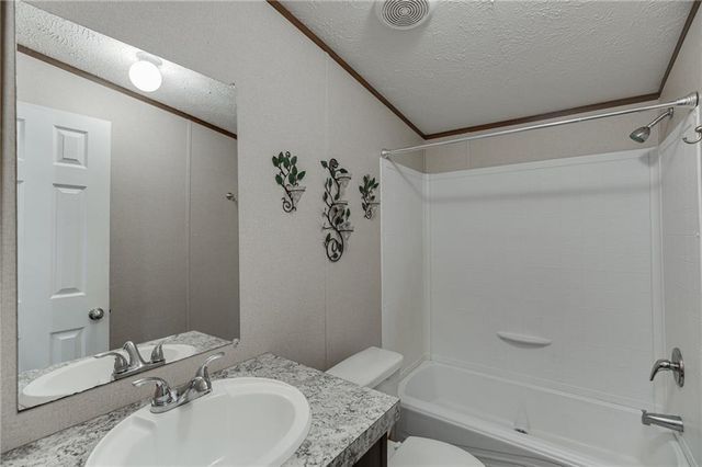 526 Silver Falls Road, Cleveland, GA 30528