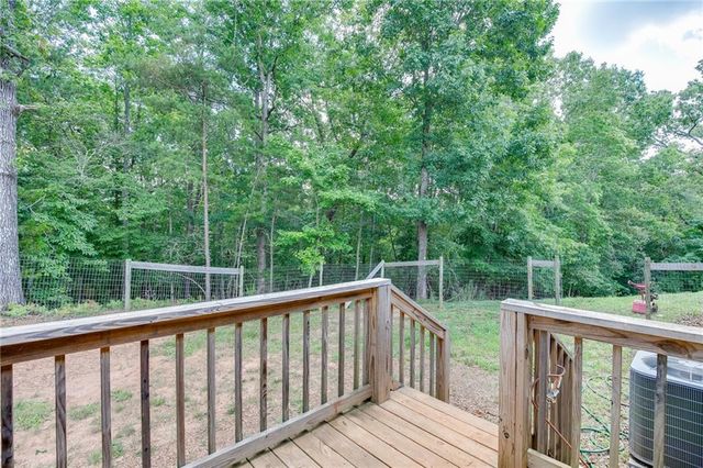 526 Silver Falls Road, Cleveland, GA 30528